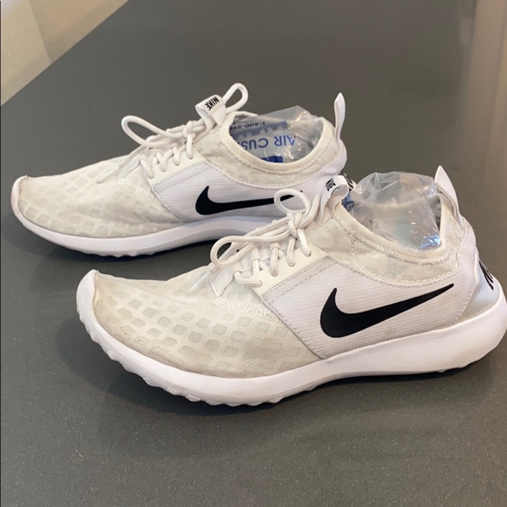 Nike Mesh Women’s Running Shoes